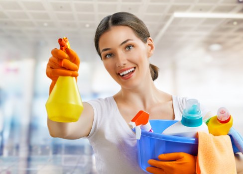 Internal quality review of a cleaning complaint and resolution
